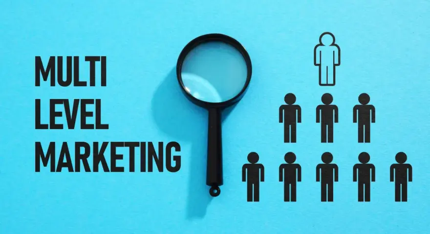 Marketing sieciowy (MLM): Definicja, działanie, piramida czy biznes?